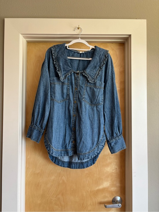 Pilcro Tops - Pilcro Anthropologie Denim Ruffle Collar Shirt Sz S Oversized Button Front